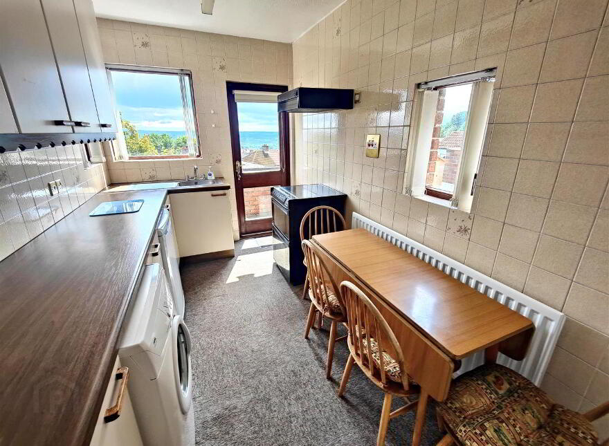 16 Springvale Parade, Belfast, BT14 8DB