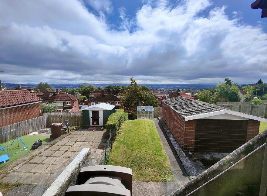 16 Springvale Parade, Belfast, BT14 8DB