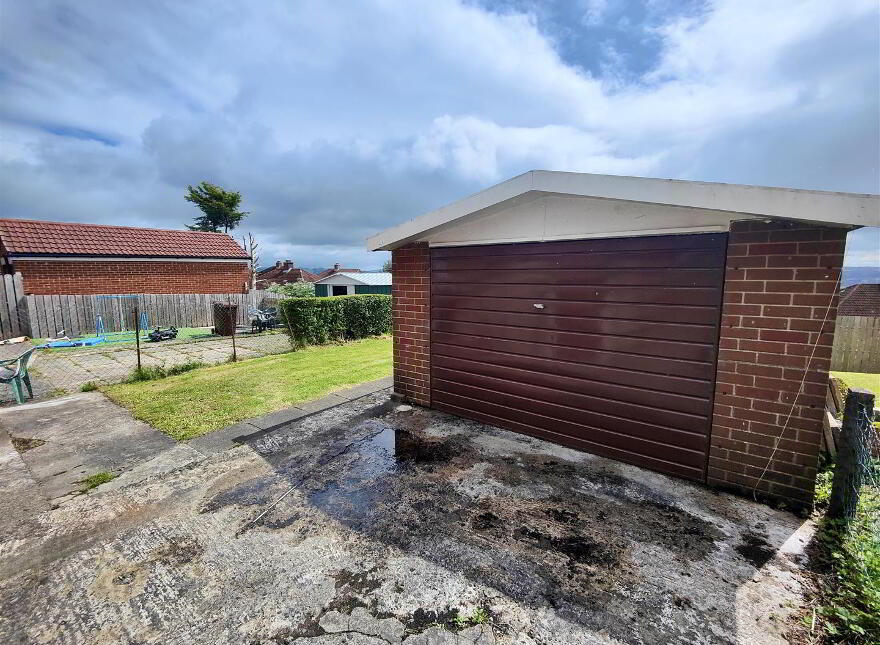 16 Springvale Parade, Belfast, BT14 8DB