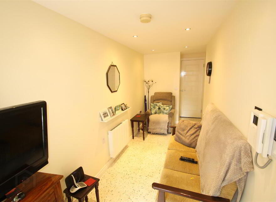 22 24, 26 28 And 28a, Dromore Street, Ballynahinch, BT24 8AG