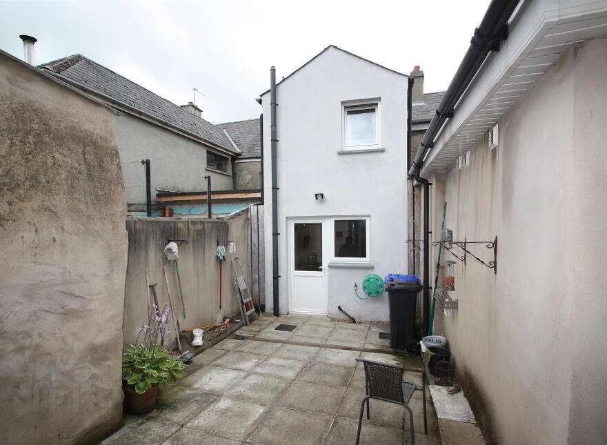 22 24, 26 28 And 28a, Dromore Street, Ballynahinch, BT24 8AG