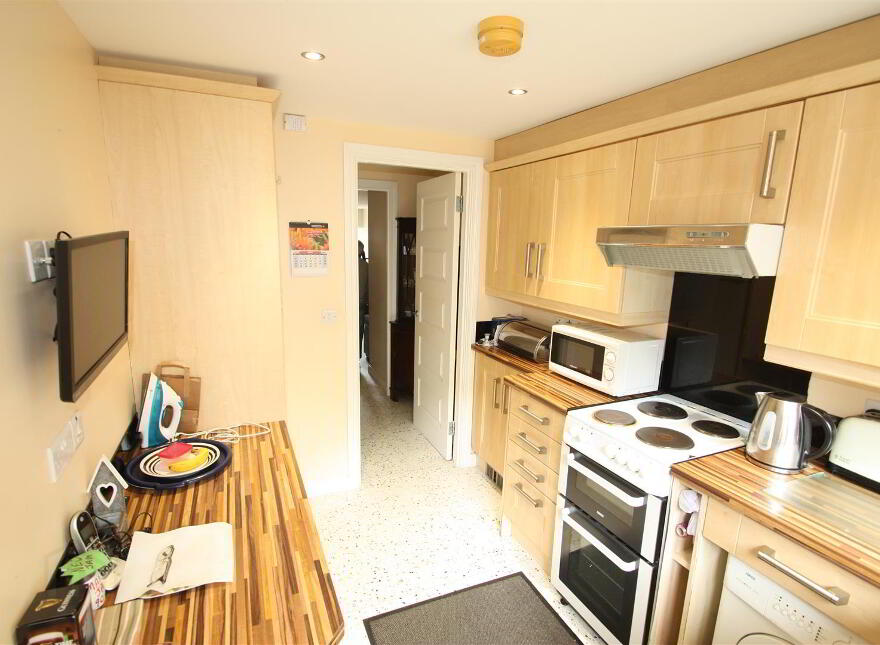 22 24, 26 28 And 28a, Dromore Street, Ballynahinch, BT24 8AG