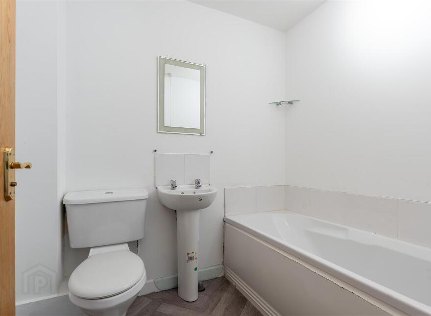 20a Woodrow Gardens, Saintfield, BT24 7WG