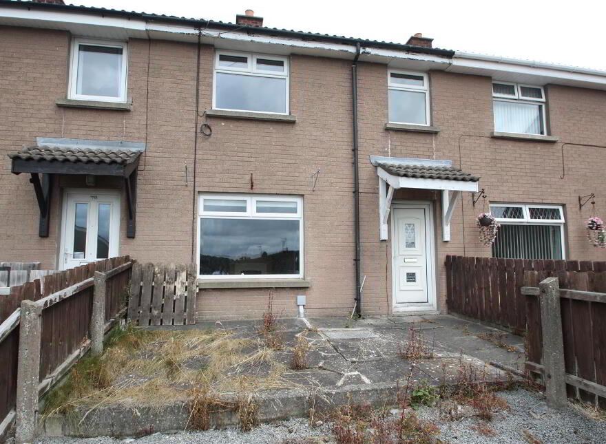 77 Langley Road, Ballynahinch, BT24 8DA photo
