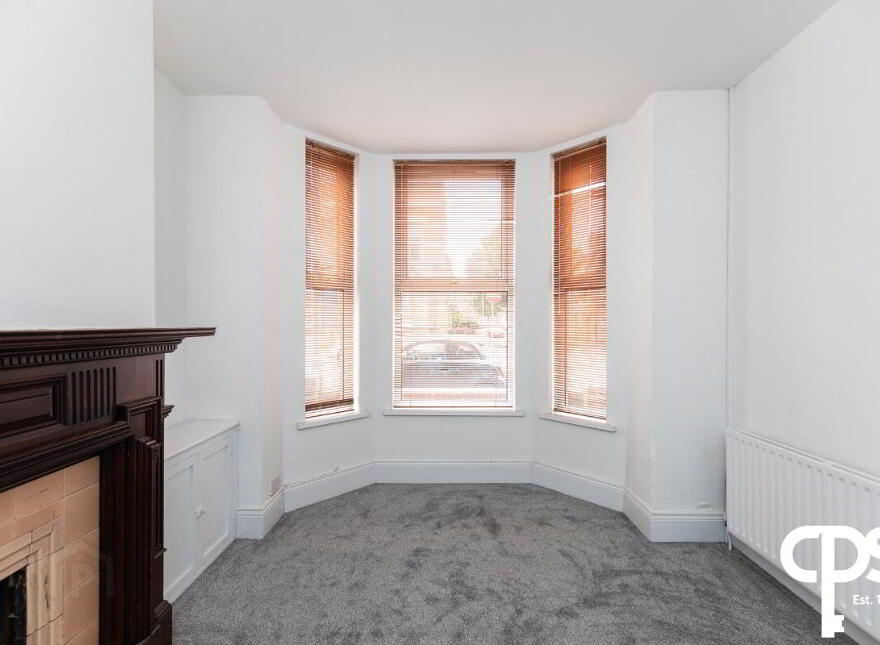 32 Agincourt Avenue, Belfast, BT7 1QA