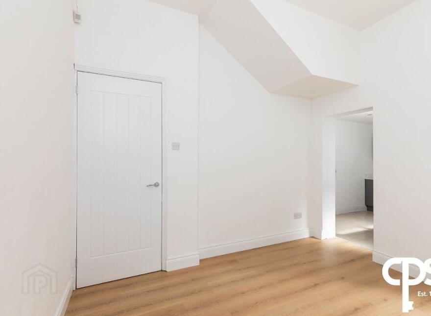 32 Agincourt Avenue, Belfast, BT7 1QA