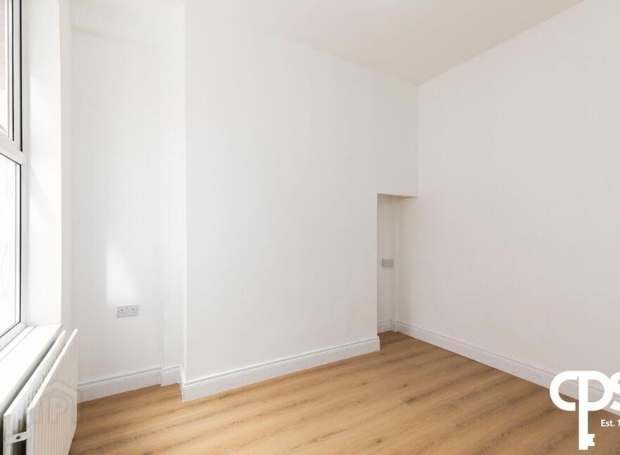 32 Agincourt Avenue, Belfast, BT7 1QA