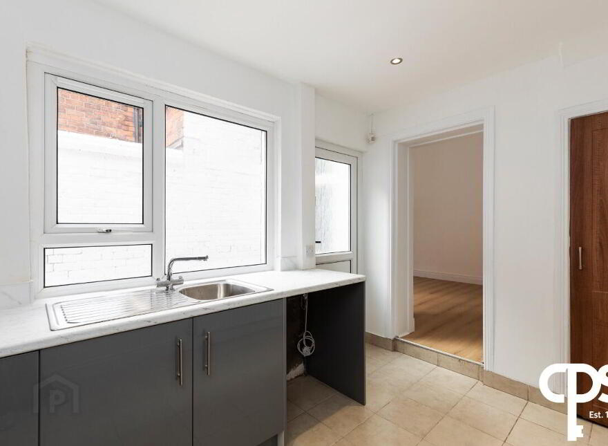 32 Agincourt Avenue, Belfast, BT7 1QA