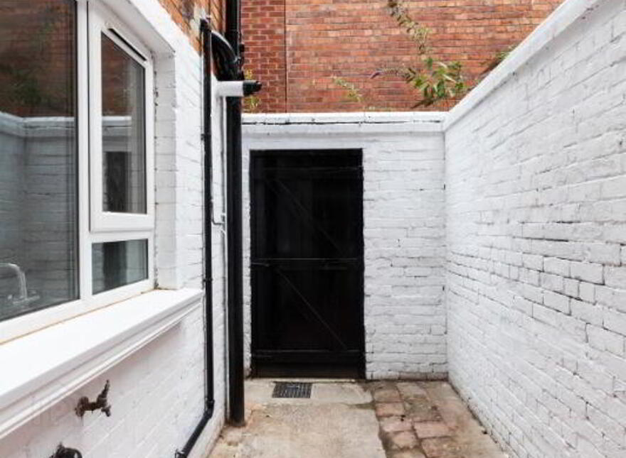 32 Agincourt Avenue, Belfast, BT7 1QA