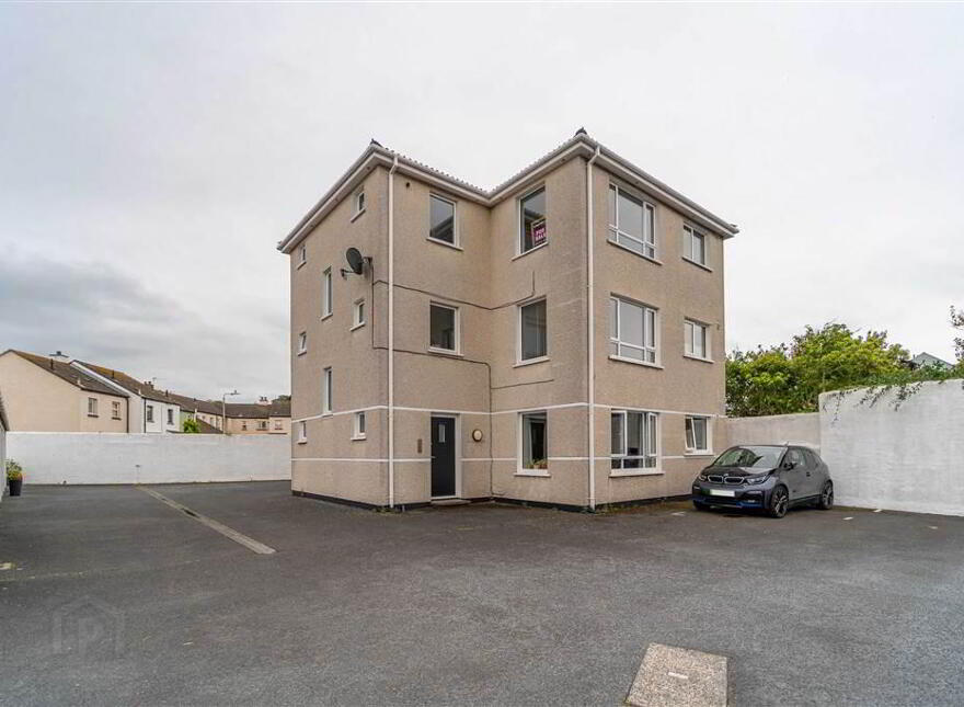15 Harbour Court, Donaghadee, BT21 0HE