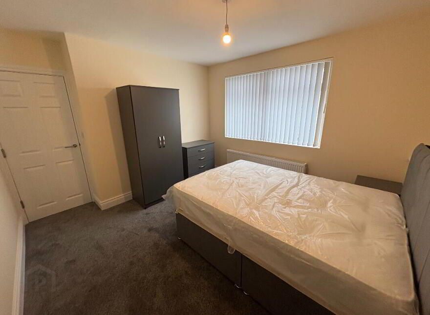Apt 3, 112 Eglantine Avenue, Belfast, BT9 6EU