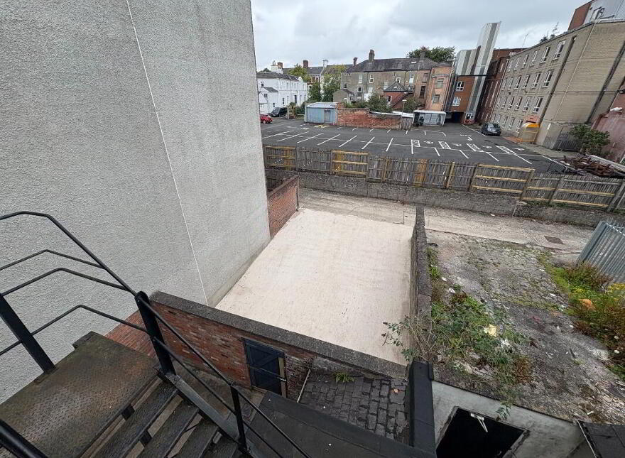 Apt 3, 112 Eglantine Avenue, Belfast, BT9 6EU