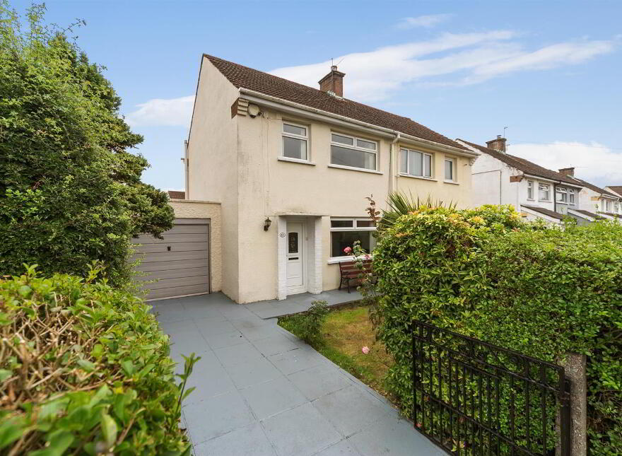 41 Cherryhill Crescent, Dundonald, Belfast, BT16 1JQ photo