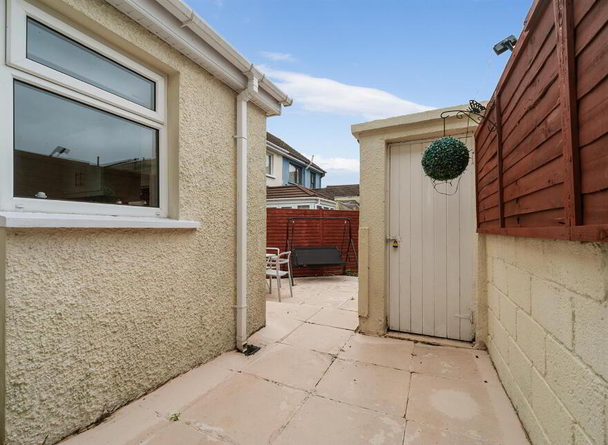 41 Cherryhill Crescent, Dundonald, Belfast, BT16 1JQ