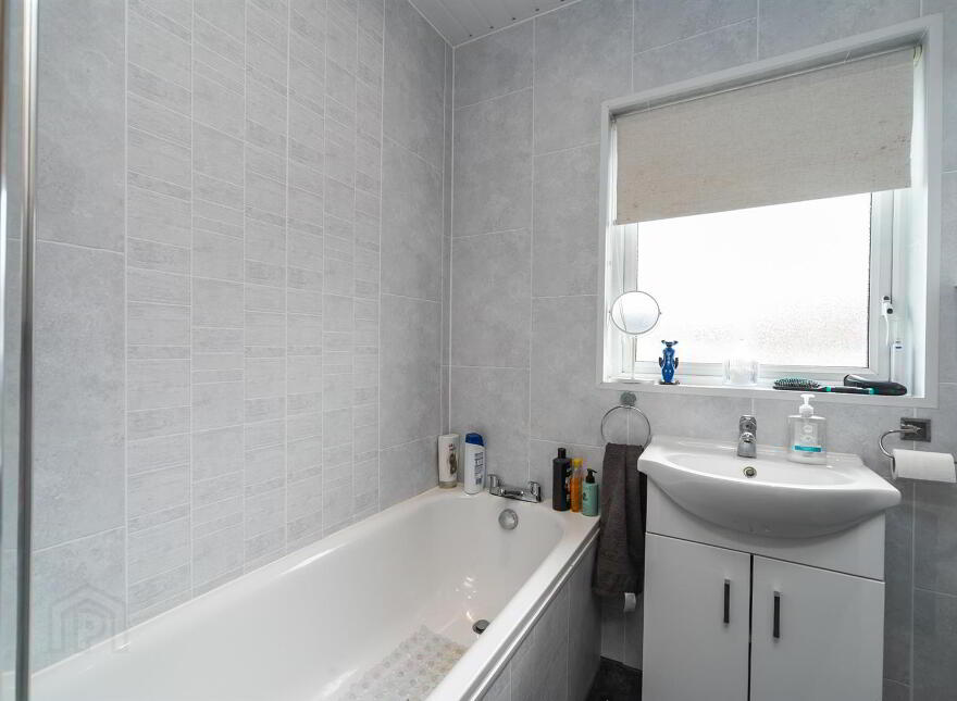 41 Cherryhill Crescent, Dundonald, Belfast, BT16 1JQ