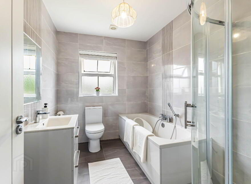10 Chancellors Court, Dromore, BT25 1TU