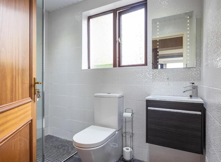 23 Shanlieve Park, Belfast, BT14 8JE