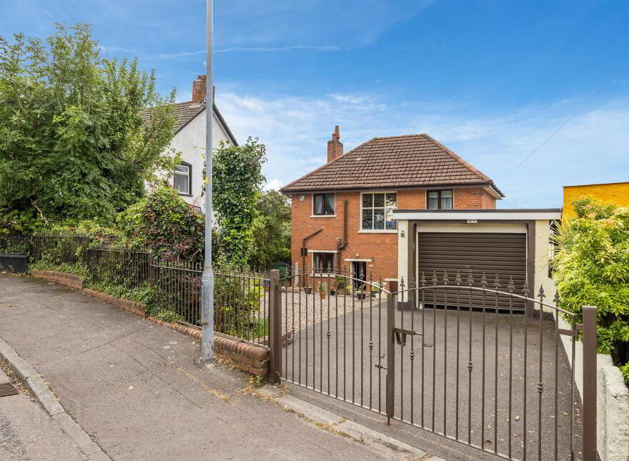 23 Shanlieve Park, Belfast, BT14 8JE