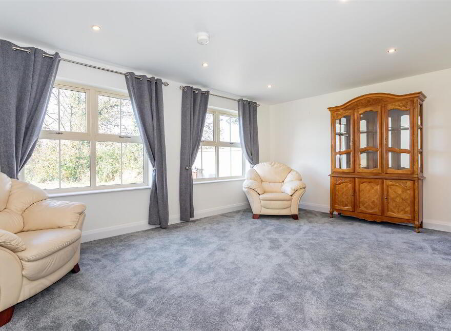 69 Carsonstown Road, Saintfield, BT24 7EB