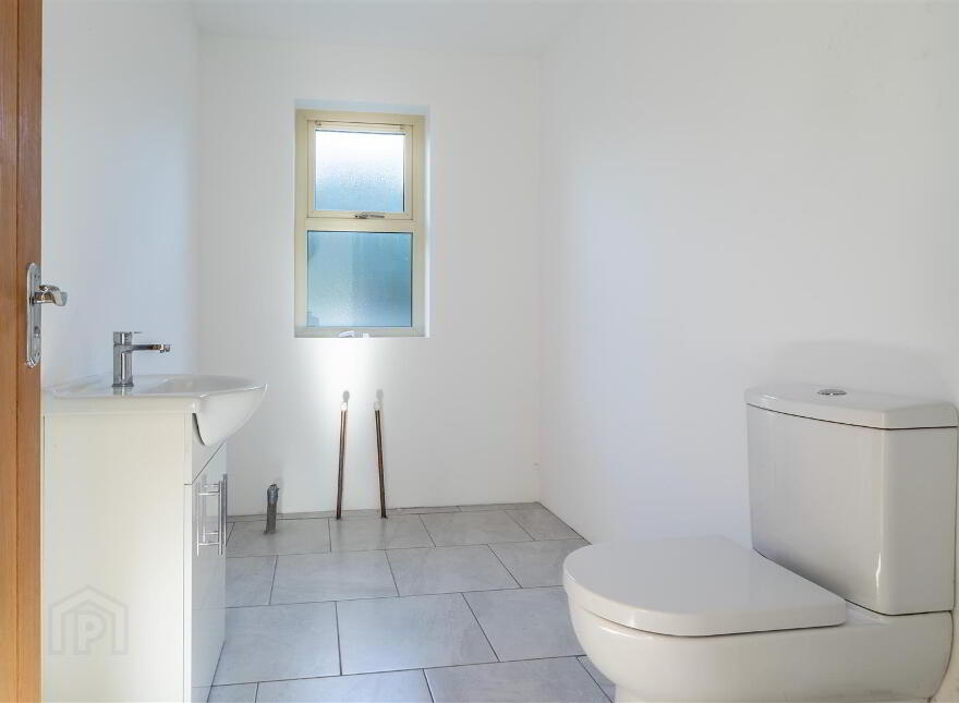 69 Carsonstown Road, Saintfield, BT24 7EB