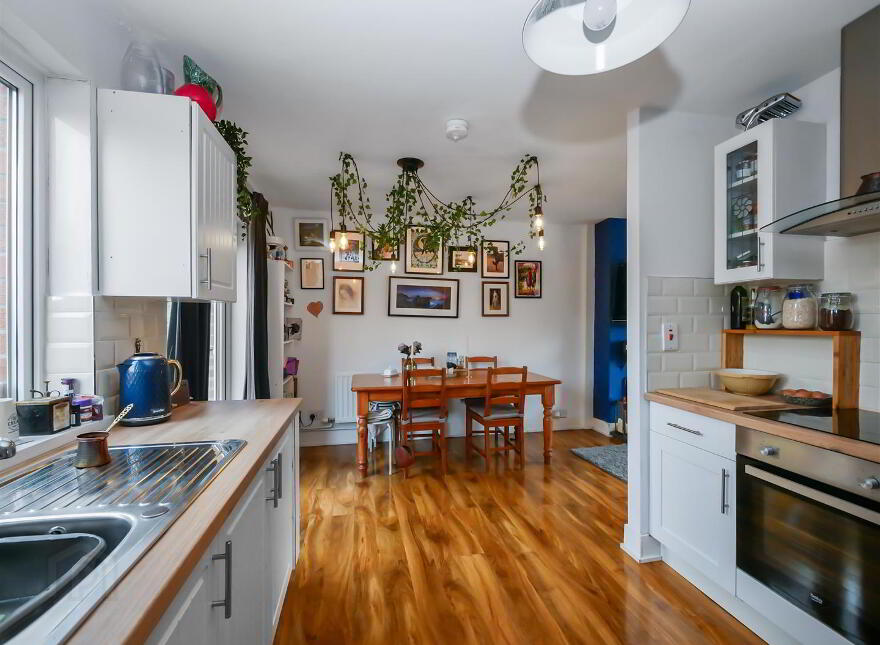 26 Mount Merrion Gardens, Off Mount Merrion Avenue, Belfast, BT6 0FW