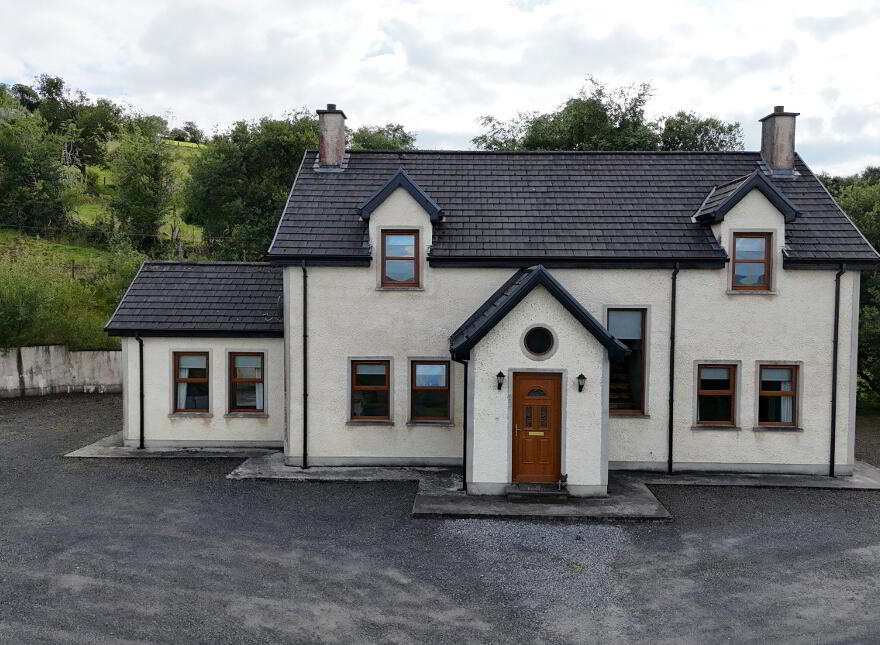 27 Meencaragh Road, Castlederg, BT81 7RJ