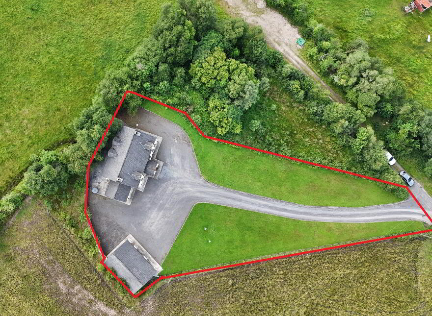 27 Meencaragh Road, Castlederg, BT81 7RJ