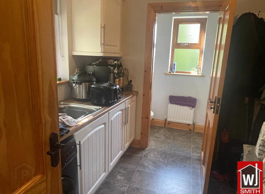 27 Meencaragh Road, Castlederg, BT81 7RJ