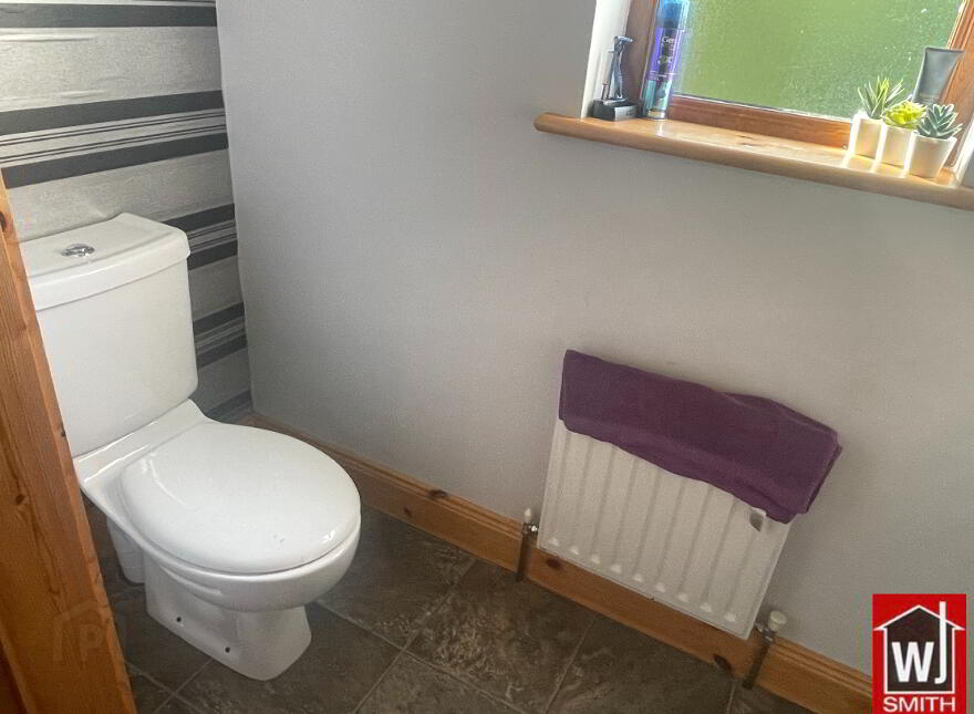 27 Meencaragh Road, Castlederg, BT81 7RJ