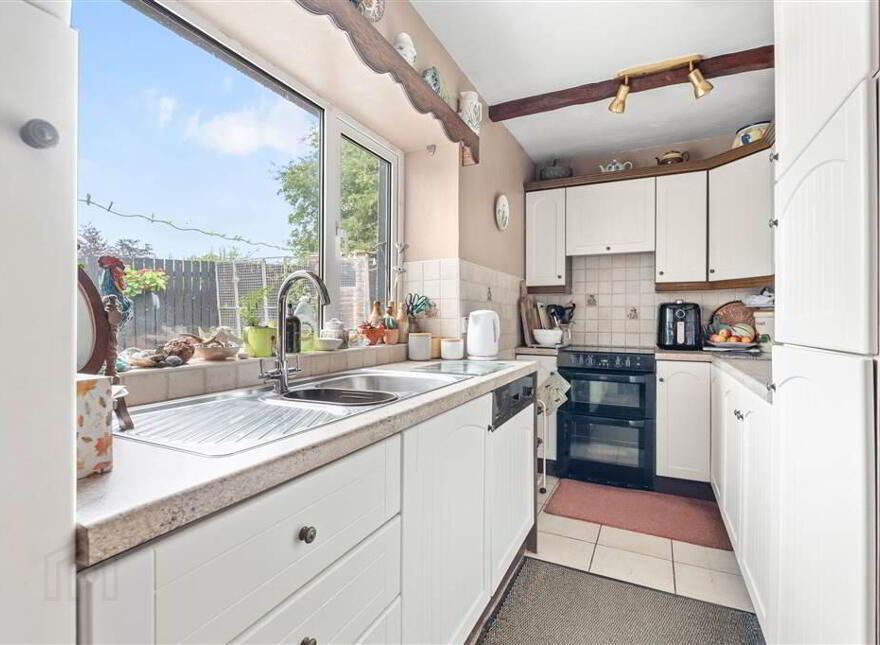48 Moorfields Road, Ballymena, BT42 3BT
