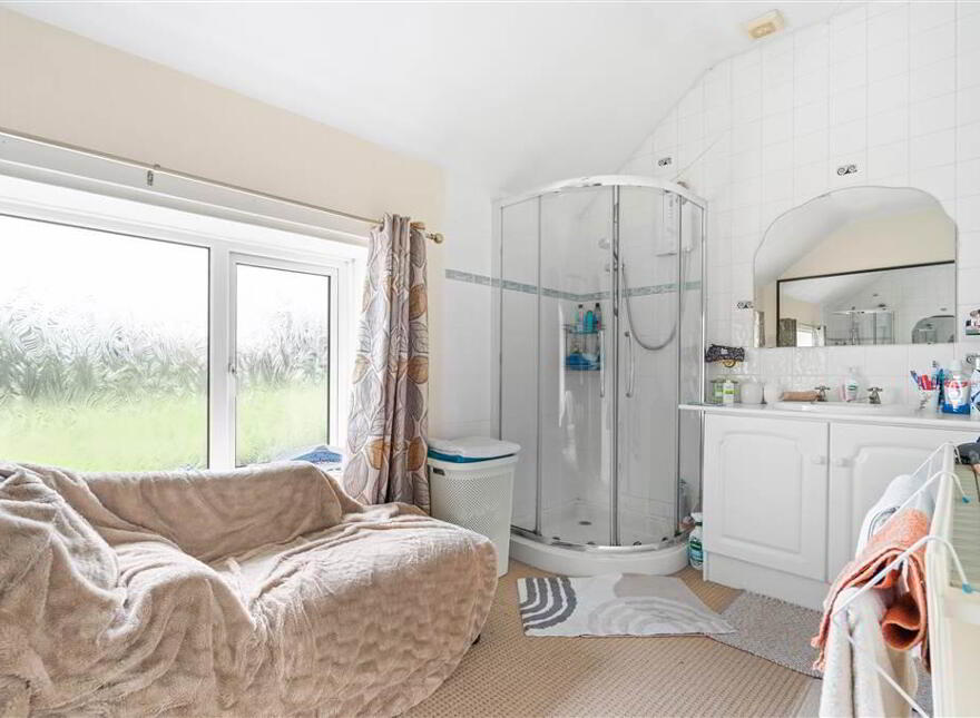 48 Moorfields Road, Ballymena, BT42 3BT