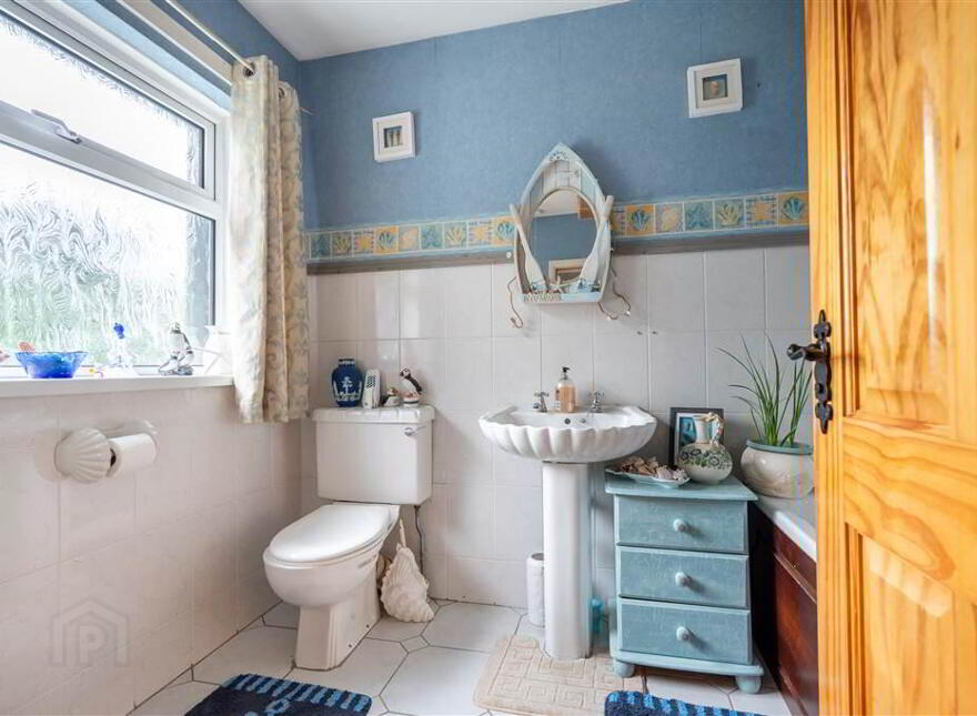 48 Moorfields Road, Ballymena, BT42 3BT