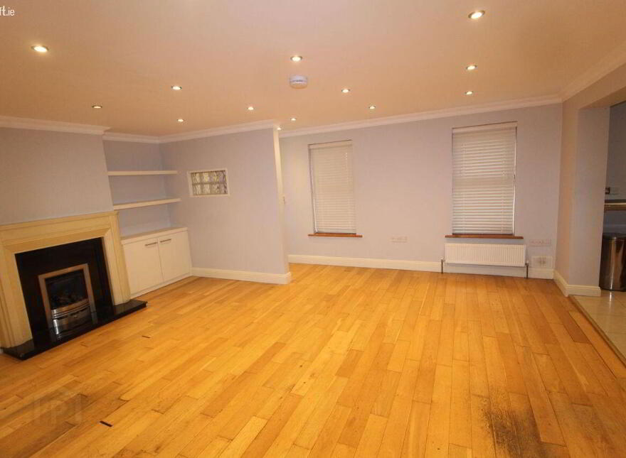 3 Roseview, Whitechurch