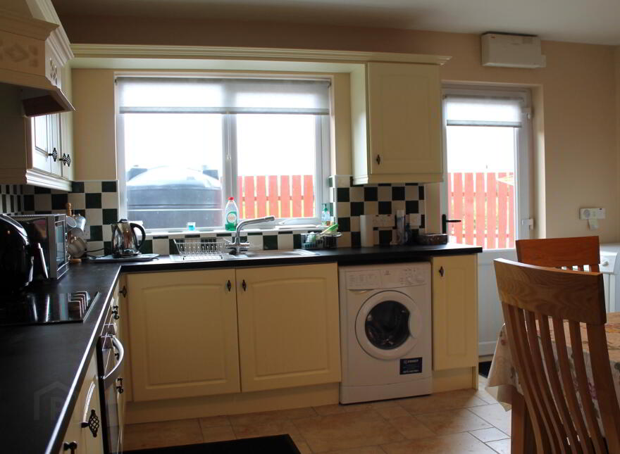 24 Rathfort Crescent, Belleek, BT93 3JP