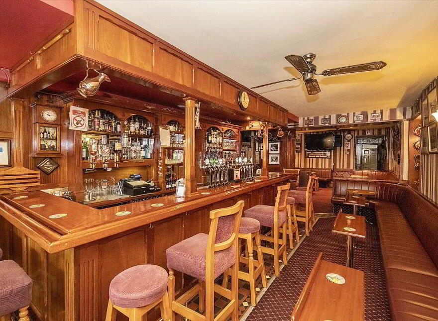 Paddy Foley's, 12 Grattan Square, Dungarvan, X35V670