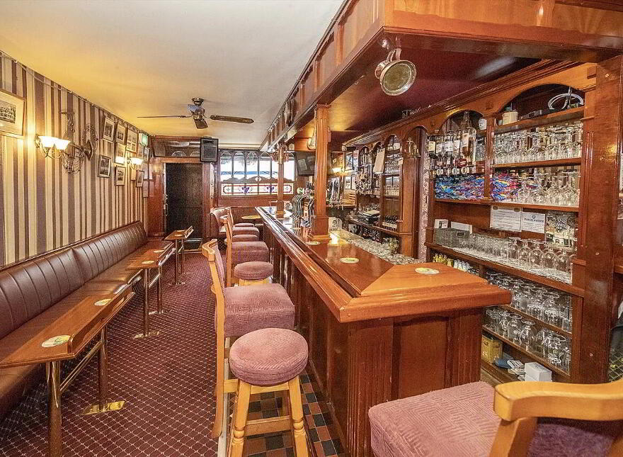 Paddy Foley's, 12 Grattan Square, Dungarvan, X35V670