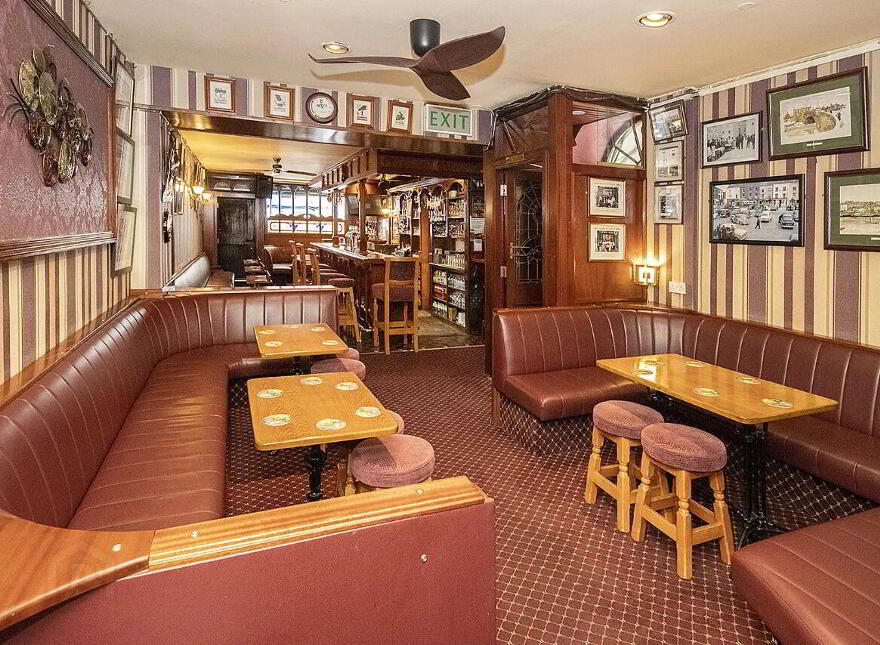 Paddy Foley's, 12 Grattan Square, Dungarvan, X35V670