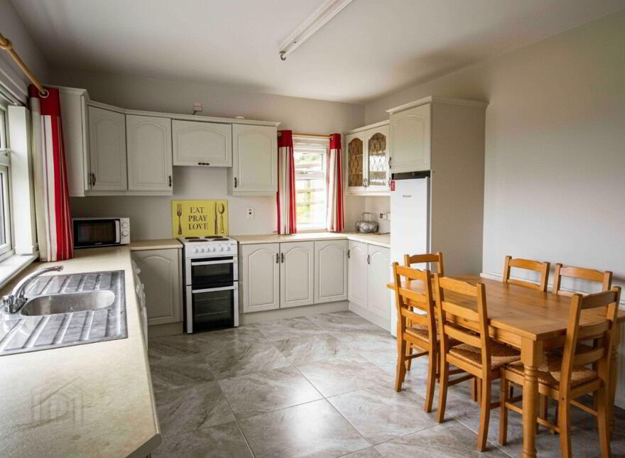 71 Cornavarrow Road, Drumquin, Omagh, BT78 4RN