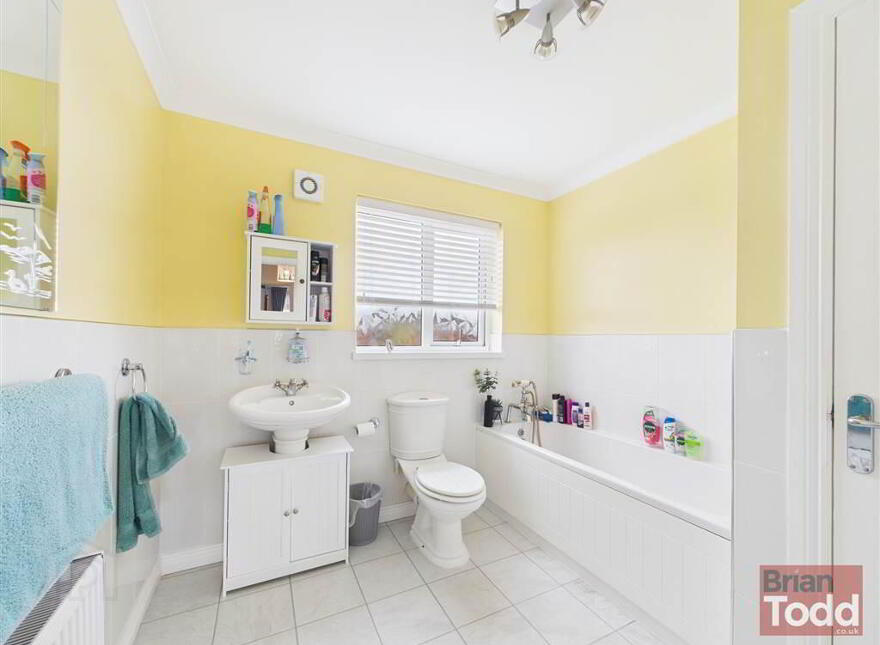 Walnut Avenue, Larne, BT40 2WA