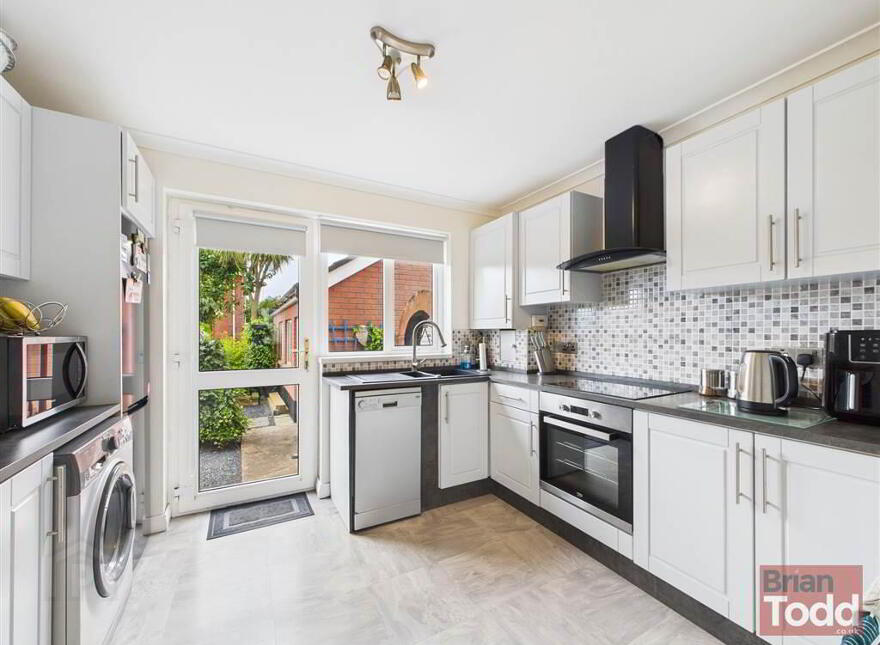 Walnut Avenue, Larne, BT40 2WA