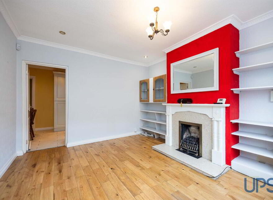 6 Iveagh Crescent, Falls Road, Belfast, BT12 6AW