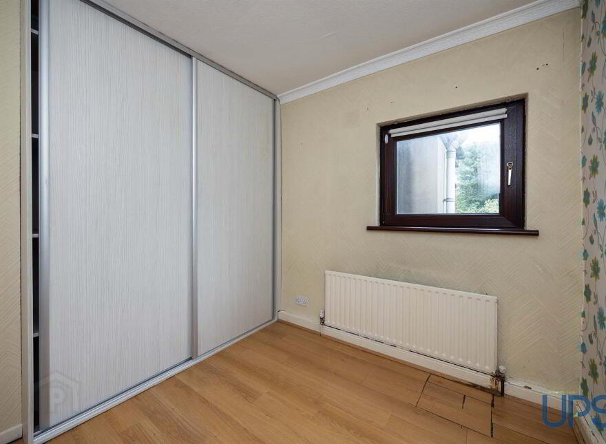 6 Iveagh Crescent, Falls Road, Belfast, BT12 6AW