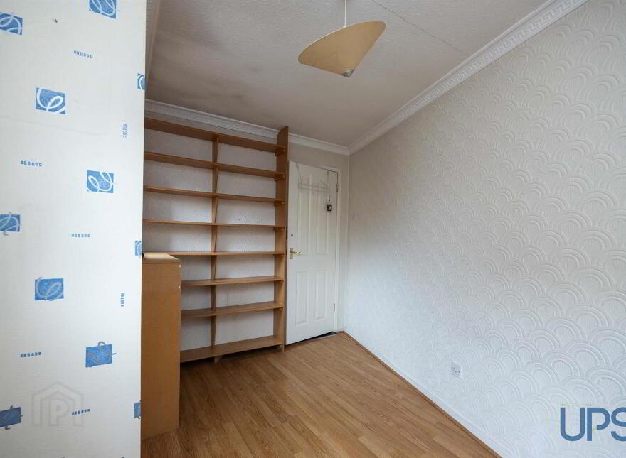 6 Iveagh Crescent, Falls Road, Belfast, BT12 6AW