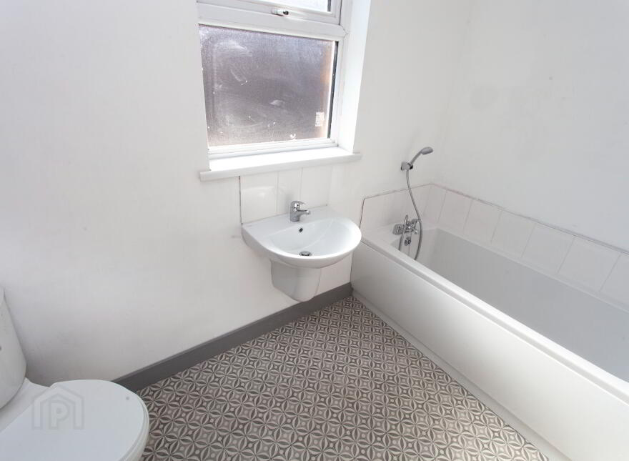 92 Stratheden Street, Antrim Road, Belfast, BT15 2DT