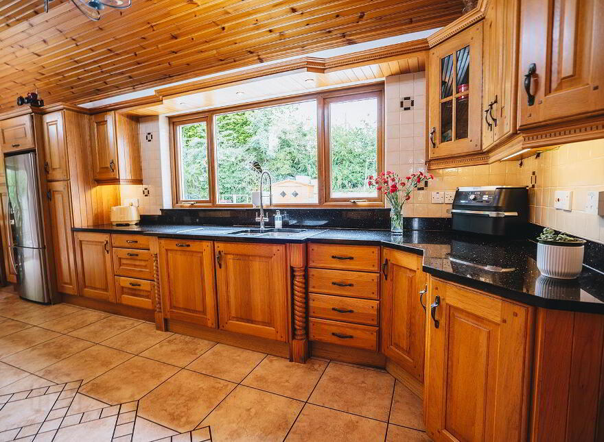 18 Lisnagrot Road, Kilrea, BT51 5SE