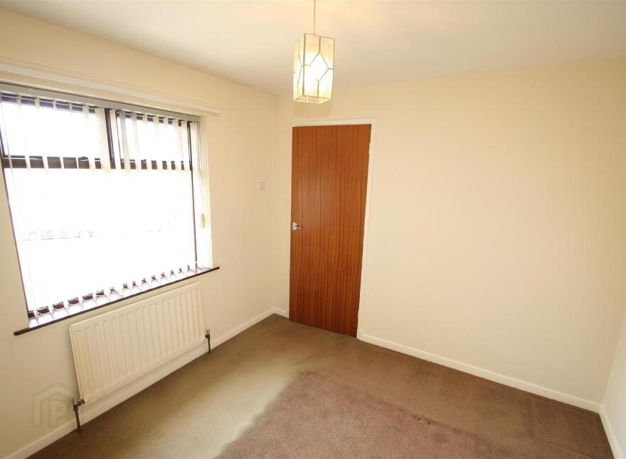 5 Pine Grove, Ballynahinch, BT24 8EW