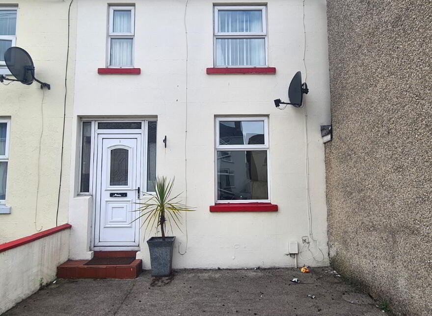 Roulston Avenue, Waterside, L'Derry, BT47 6EW