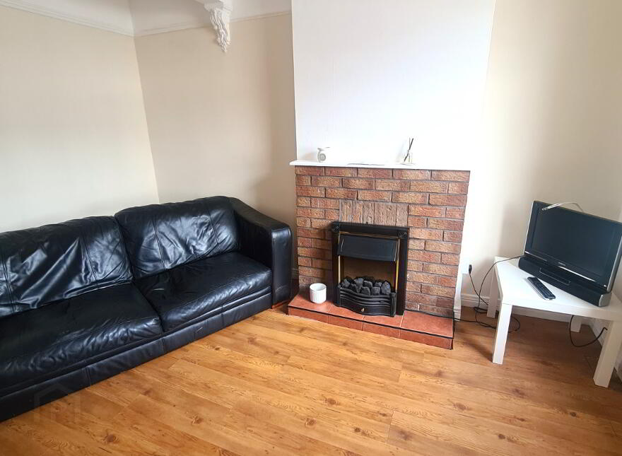 Roulston Avenue, Waterside, L'Derry, BT47 6EW
