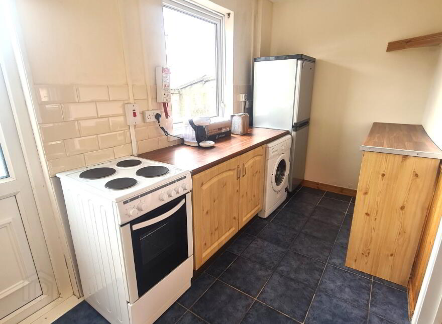 Roulston Avenue, Waterside, L'Derry, BT47 6EW