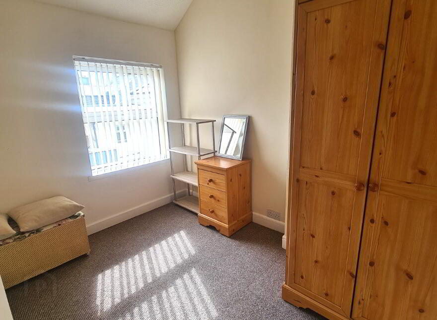Roulston Avenue, Waterside, L'Derry, BT47 6EW